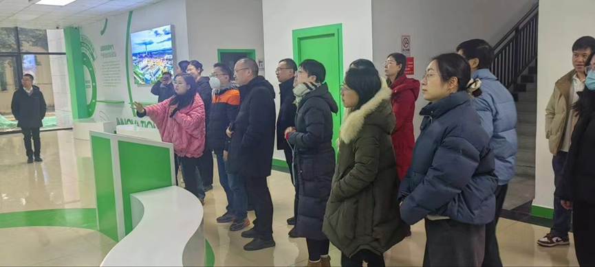 鸿蒙赋能育新才 校企协同谱新篇 信息与通信学院教师深耕鸿蒙应用开发研修(图3) 1-260226102K5240.png